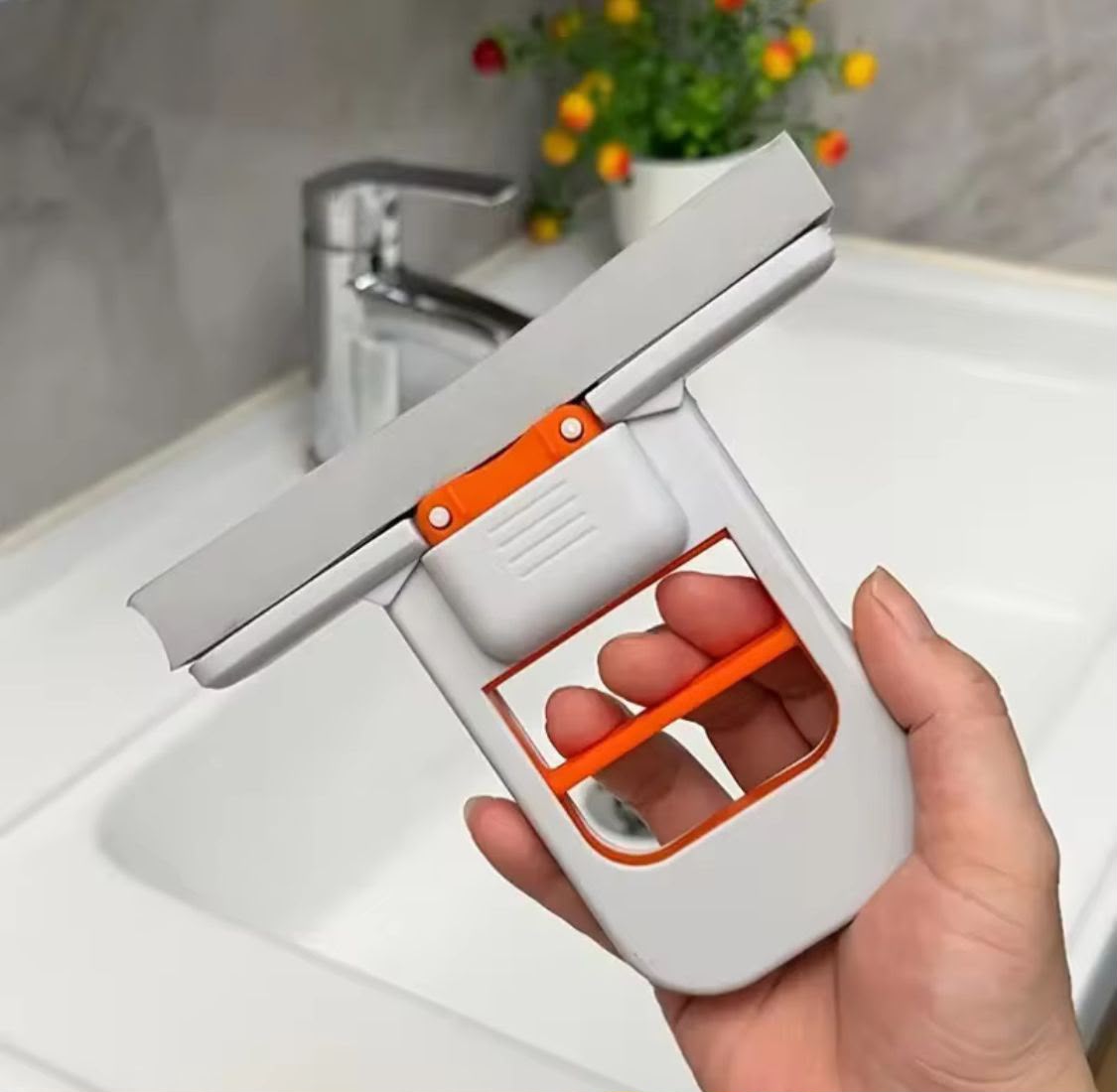 2/8pcs Self-Squeezing Desktop Mops Handheld Sponge Mop for Home Bathroom Kitchen Foldable Tabletop Scrubber Mini Cleaning Tools