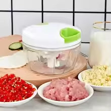 Manual food chopper